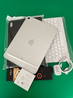 Apple ipad 10th Generation 256GB WiFi + cellular (5G) unlocked with pen, keyboard & accessories
