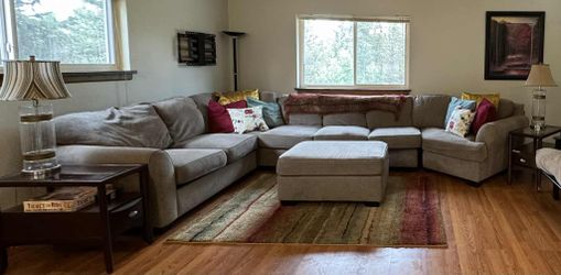 Sectional Couch with Ottoman