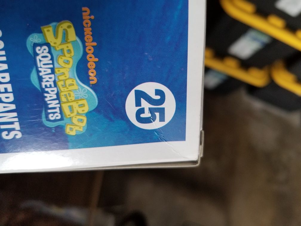 Funko Pop Spongebob Squarepants HT exclusive GITD