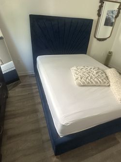 Queen Bed