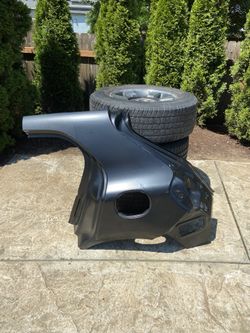 15-20 Mercedes-Benz GLA Left Side Quarter Panel