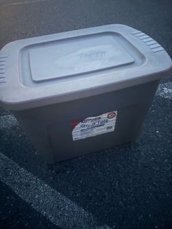 Storage totes