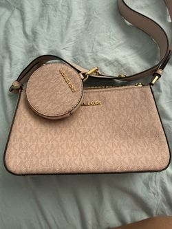 Micheal Kors purse