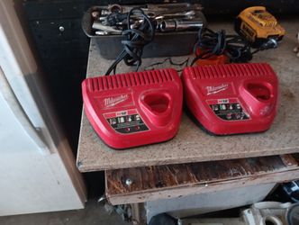 Milwaukee M12 Chragers