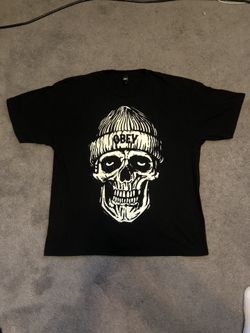 Obey T Shirt Size XL