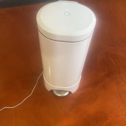 Diaper Can 