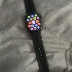 Series 8 Apple Watch Unlocked And In Great Condition