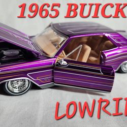 Maisto 1/26 Scale Diecast - 1965 Buick Riviera -