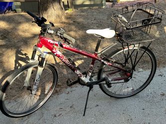 Scott Women's Hybrid Bike with Rear Basket