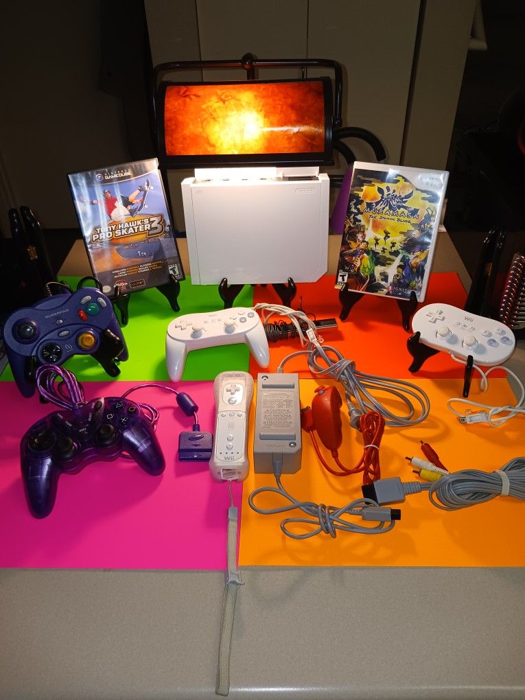 Nintendo Wii With We Classic Controllers Including A Week Classic