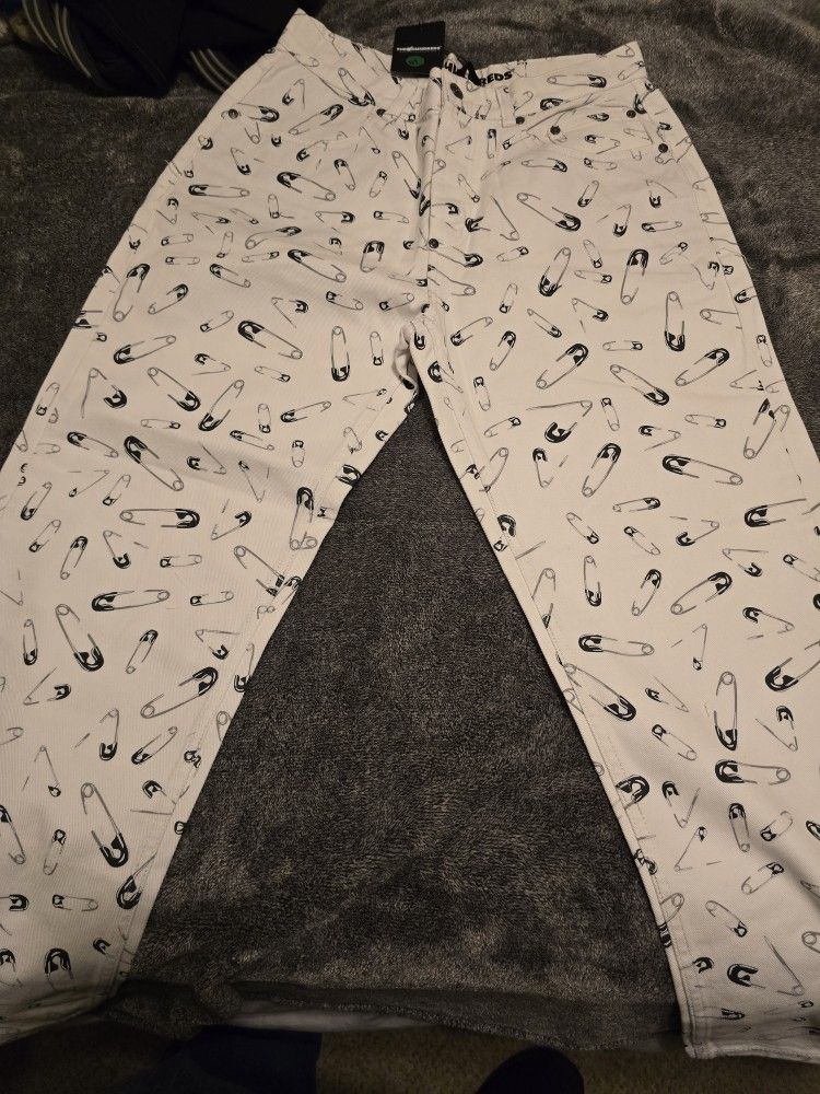The Hundreds Skater Jeans Mens Sz 36 White Denim Bomb AOP Pins