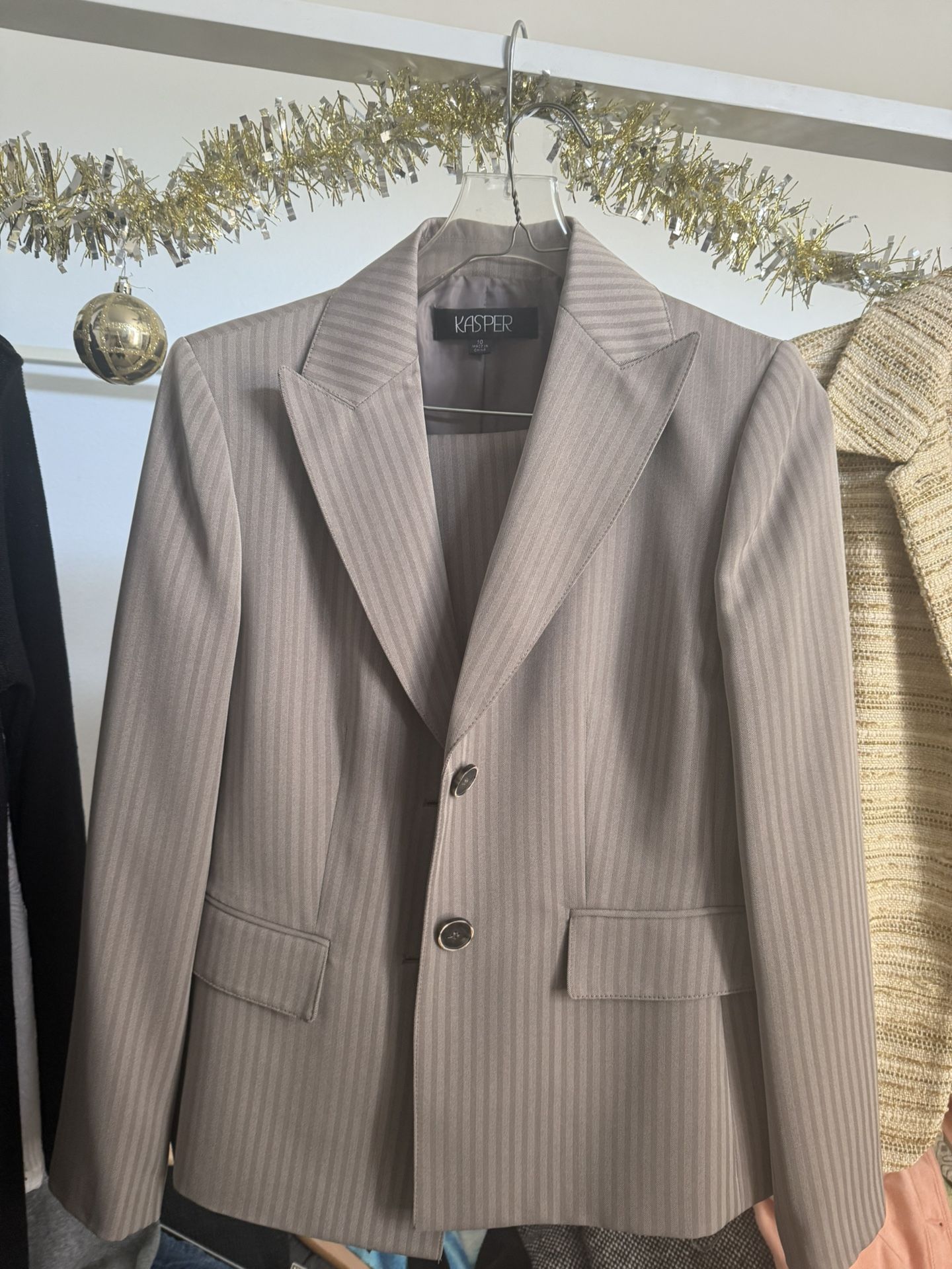 Women’s Clothing - size 10 & 12 - tons of clothing