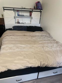 Farmhouse style queen size