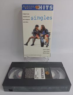 Singles VHS 1993 Bridget Fonda