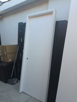 Interior doors 28x79H  solid doors
