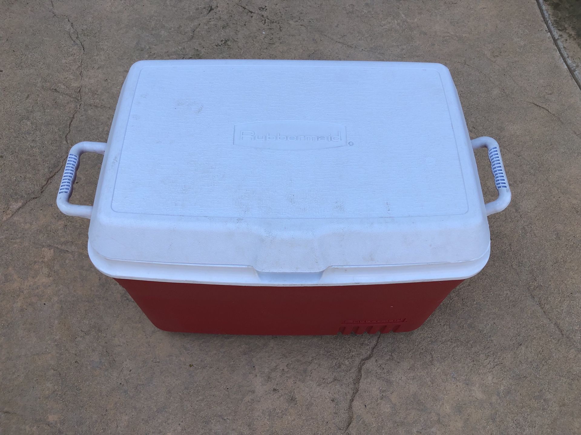 Red & White Rubbermaid Camping or Sports Cooler