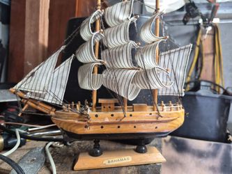 Miniature wood sail ⛵️