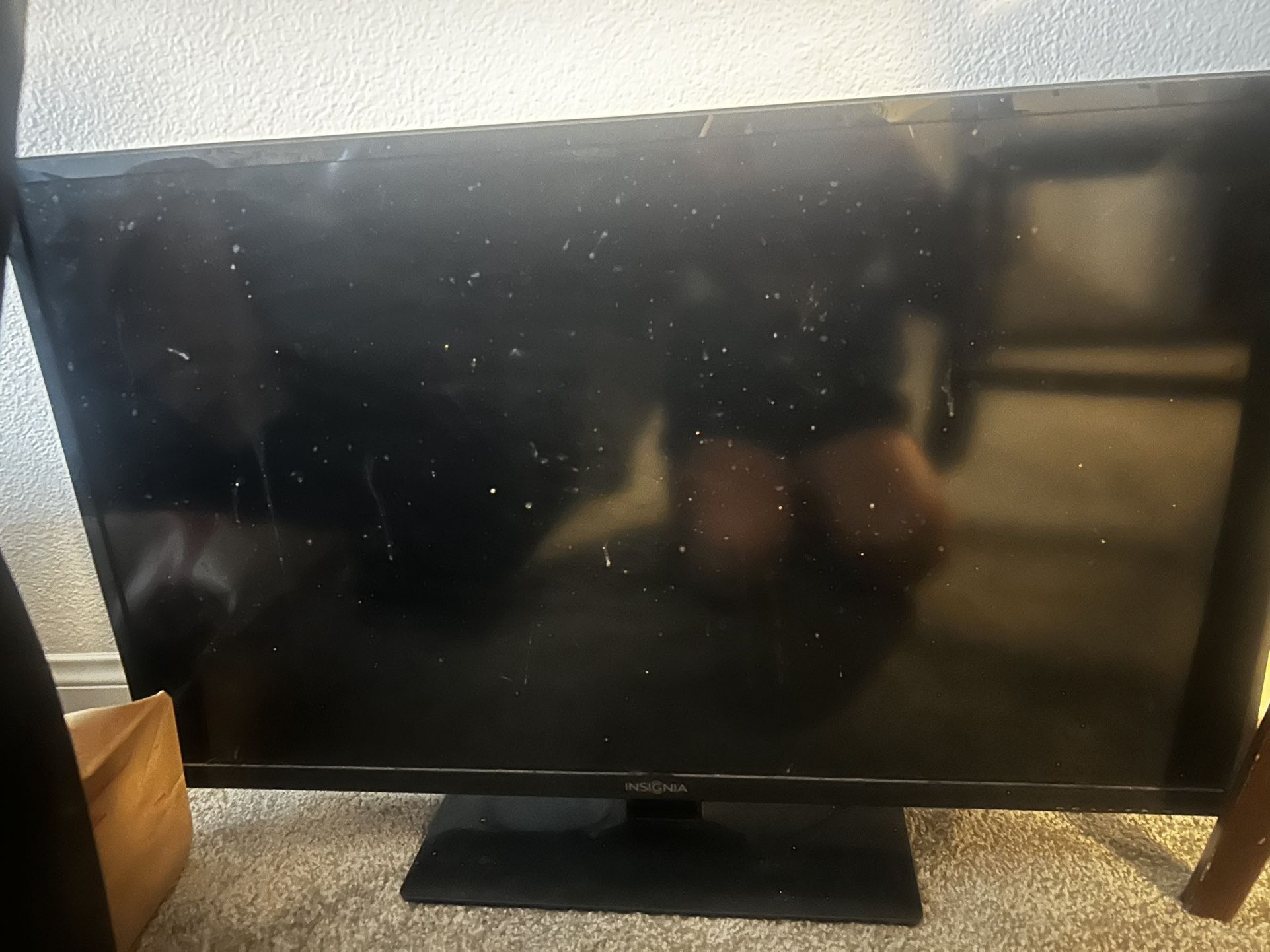 32” TV
