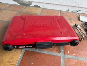 Coleman tabletop 2n1 grill and stove