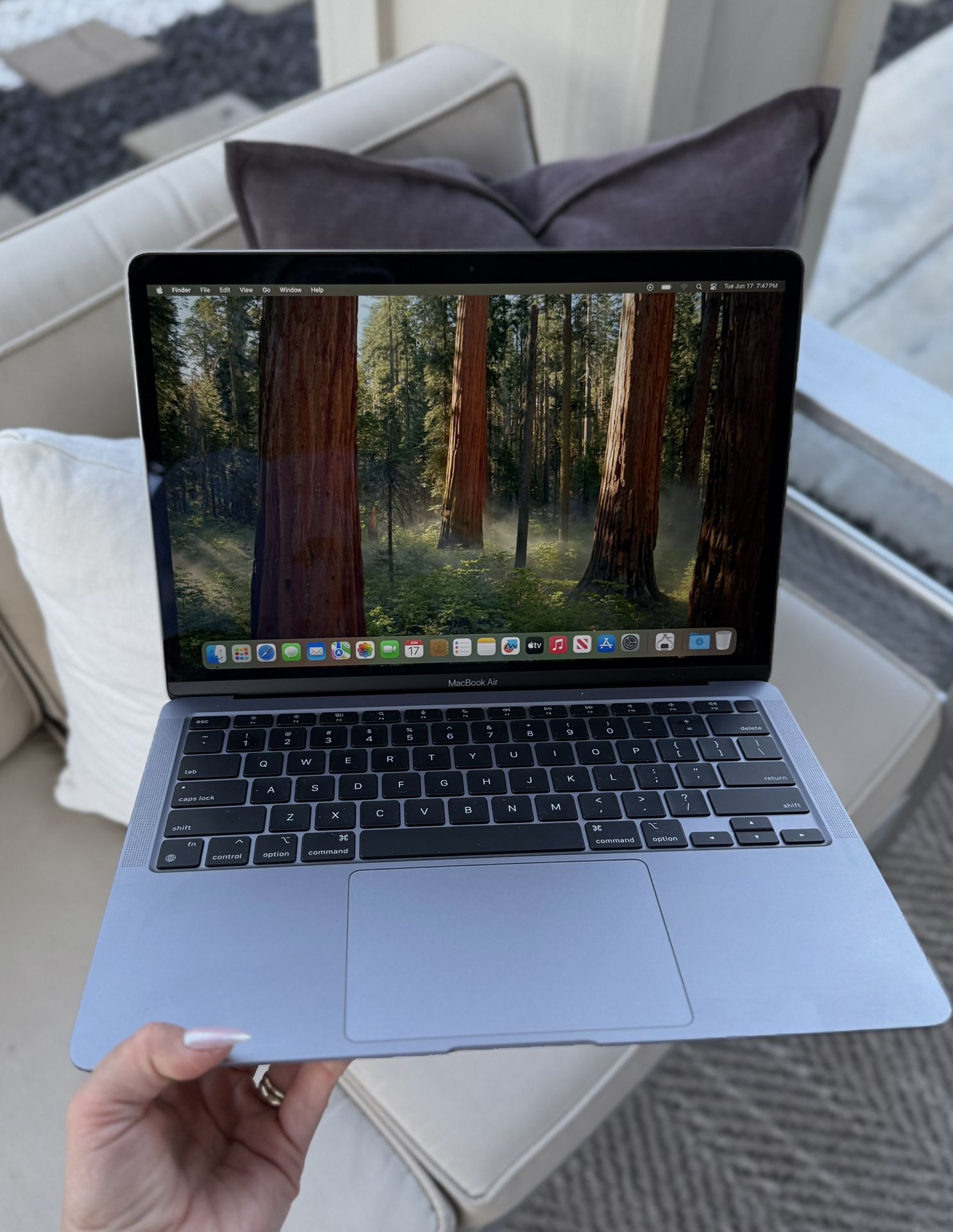 Apple 2020 MacBook Air 💻 M1 8Gb/251ssd Laptop