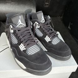 Jordan 4 White Thunder