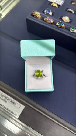 Ladies ring with green stone!