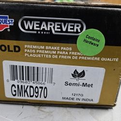 Carquest Premium Gold Brake Pads: With Hardware, Semi-metallic, Long Life and Quiet - Front
Part # GMKD970