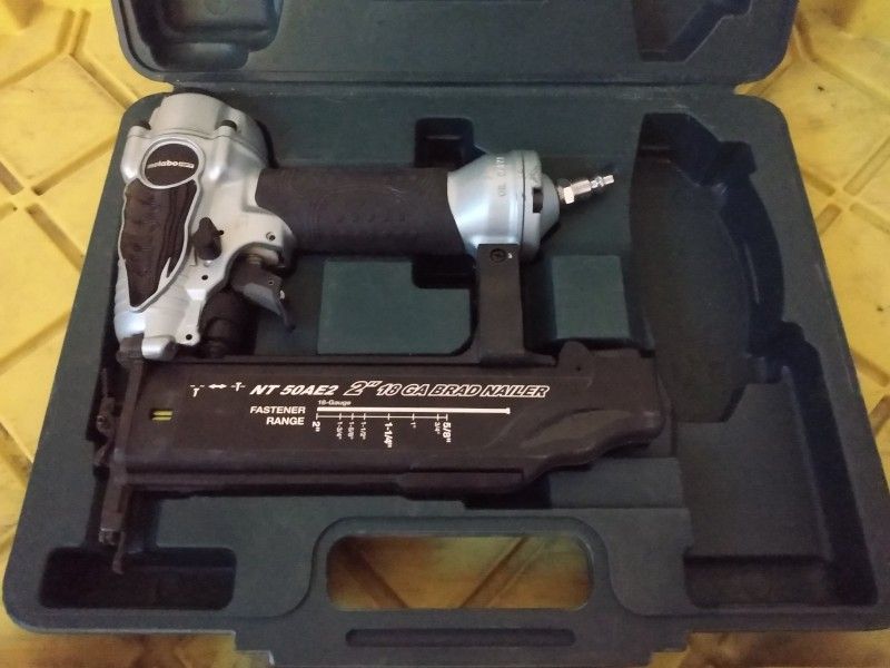 18 Gauge Brad Nailer