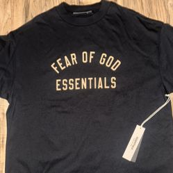 New Men’s Size XXS Fear Of God Essentials T Shirts - Fits Like A Large 