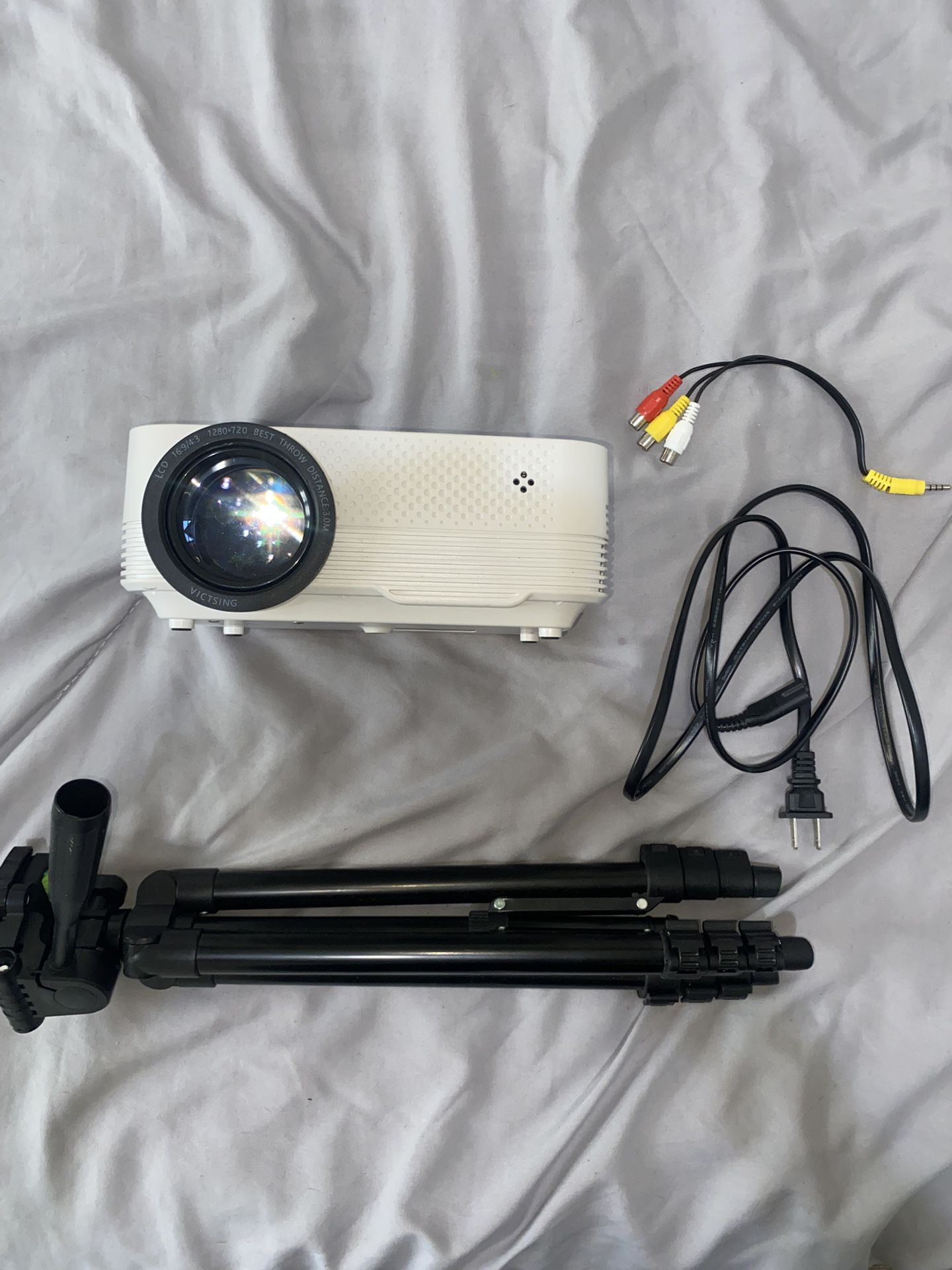 VicSing Projector