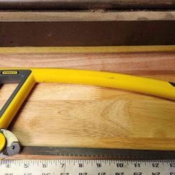 Stanley Hacksaw With Comfort-Grip Rubber Handle