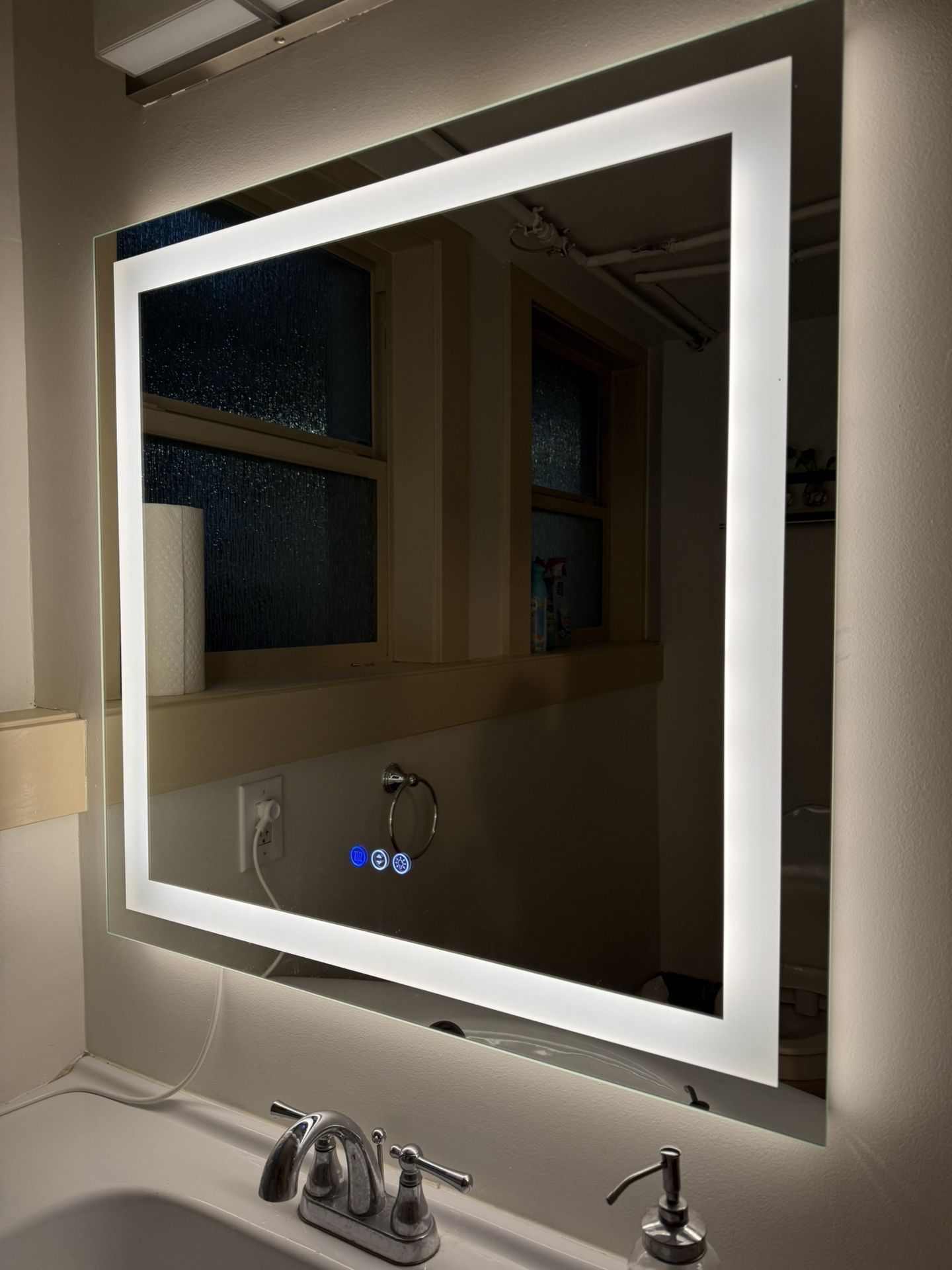 LED De-fog Mirror