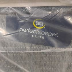 Queen Size Serta Perfect Sleeper Elite
