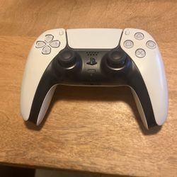 ps5 controller used has slight barely noticeable stick drift on left stick