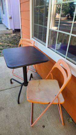 Table and 2 chairs