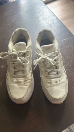 Shoes Reebok size 7.5