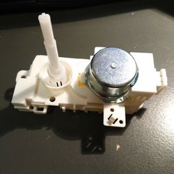 Kitchenaid, Whirlpool Diverter Valve Motor W10849439C 