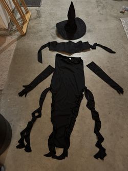 New Witch Costume Set (3 sets available- $5ea/$10 for all)