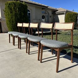 Mid- Century Modern Set Of 5 Dining Chairs
