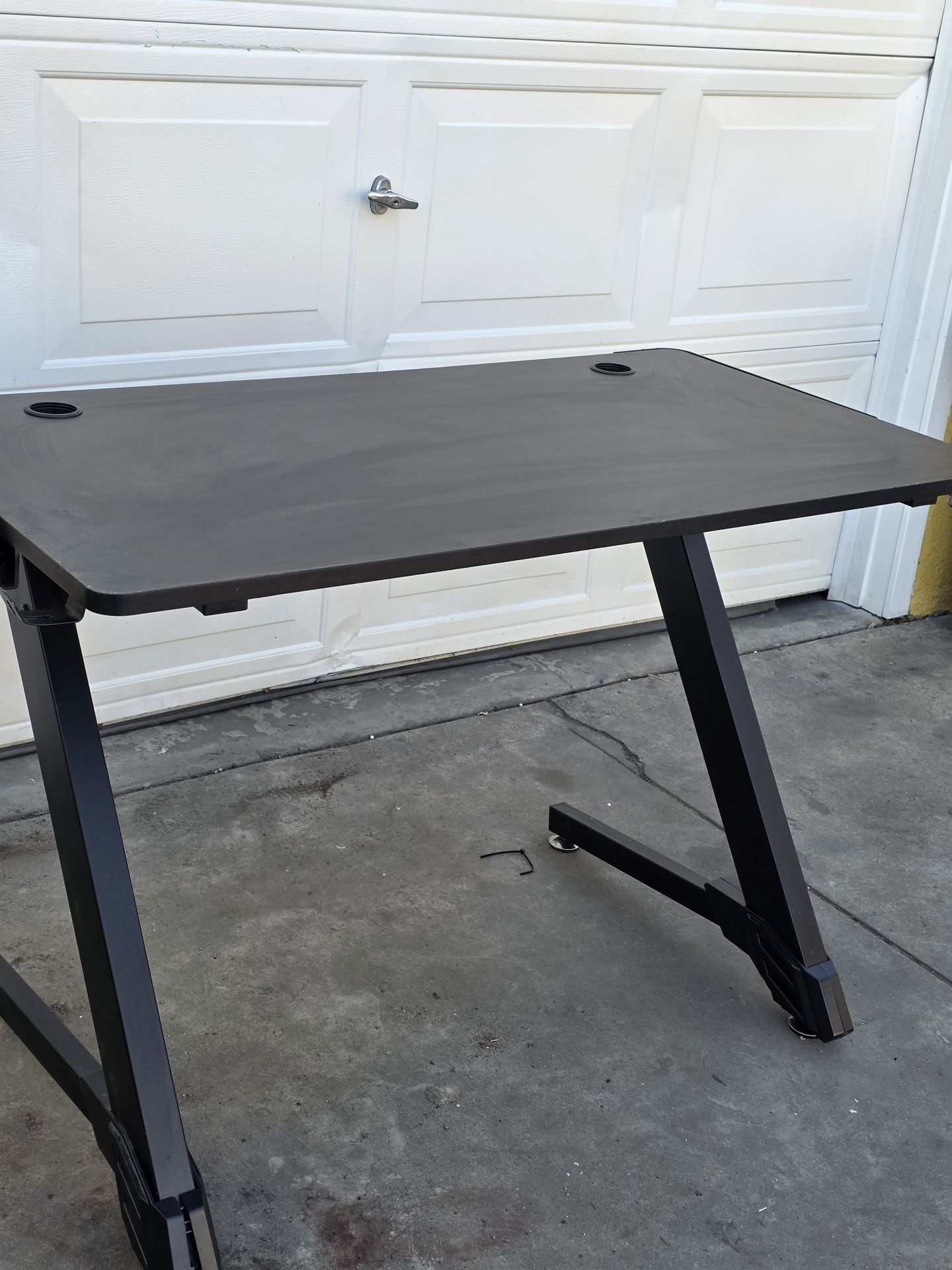 Gaming computer desk $50