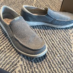 Hey Dude Men’s Shoes Size 12 – Gray Shark Skin, Excellent Condition