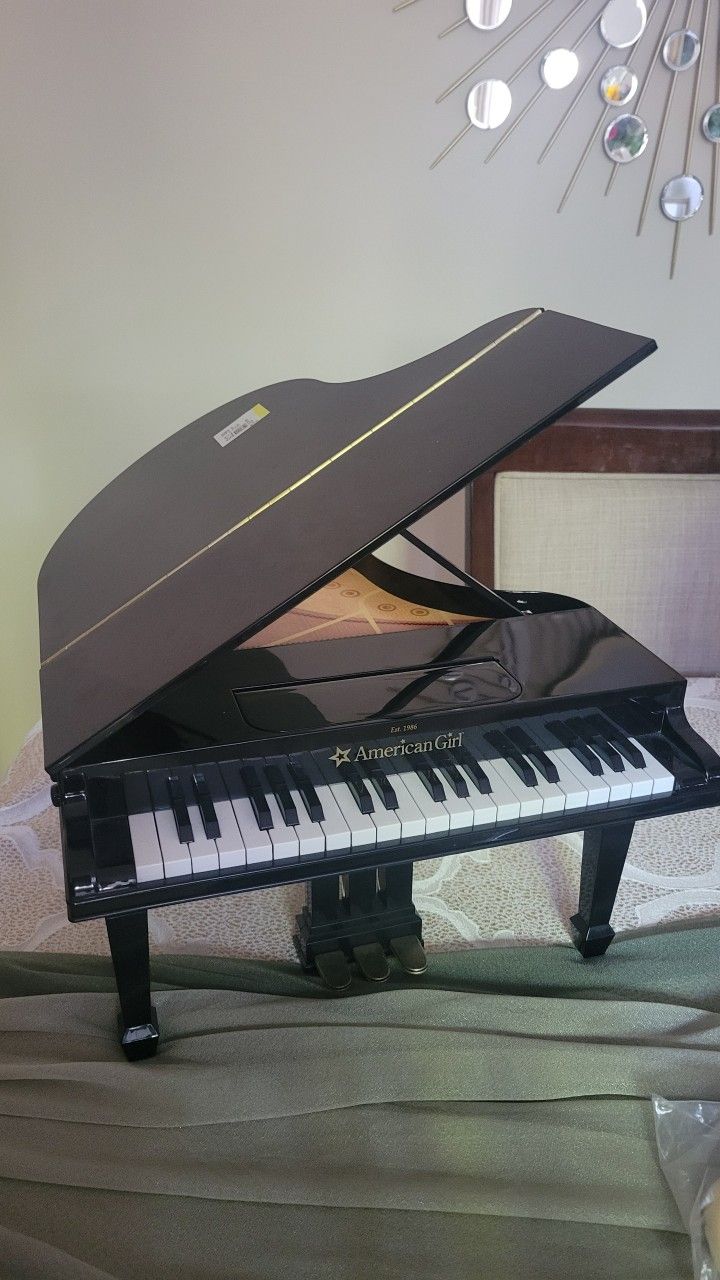 American Girl Grand Piano (Toy)