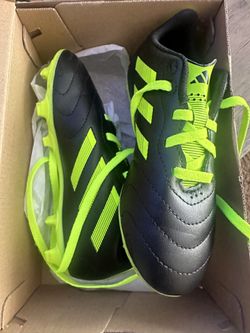 Soccer shoes Boys