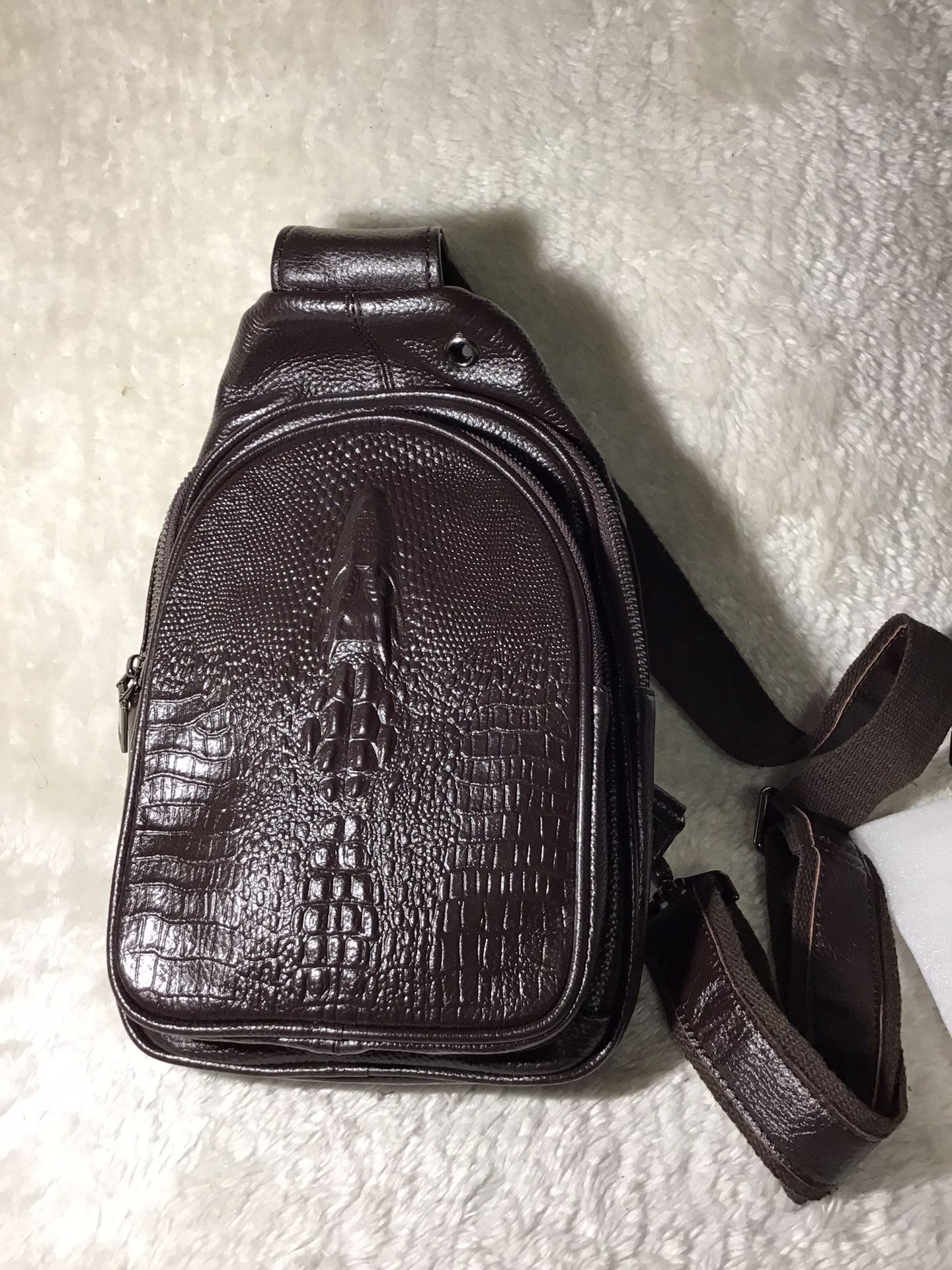 Men’s Chest Bag Shoulder Bag Brown Traveling Messenger Chest Pack for Men’s