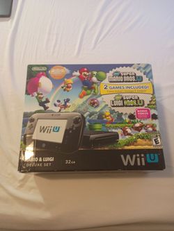 Wii U + 13 Games   (Deluxe Edition)