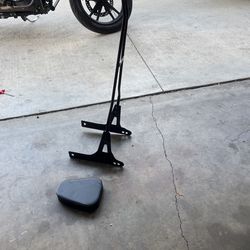 Dyna Sissy Bar 