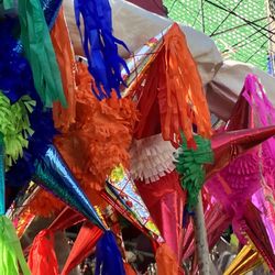 PIÑATAS 