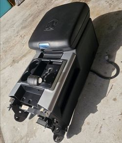 2012 Dodge Ram 1500 center console