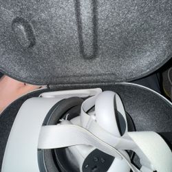 Oculus Quest 2 For Sell 
