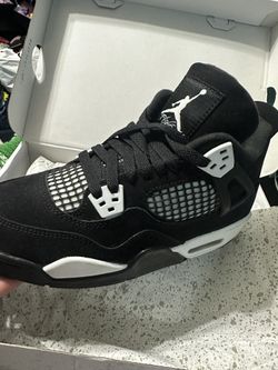 Air Jordan 4 Retro